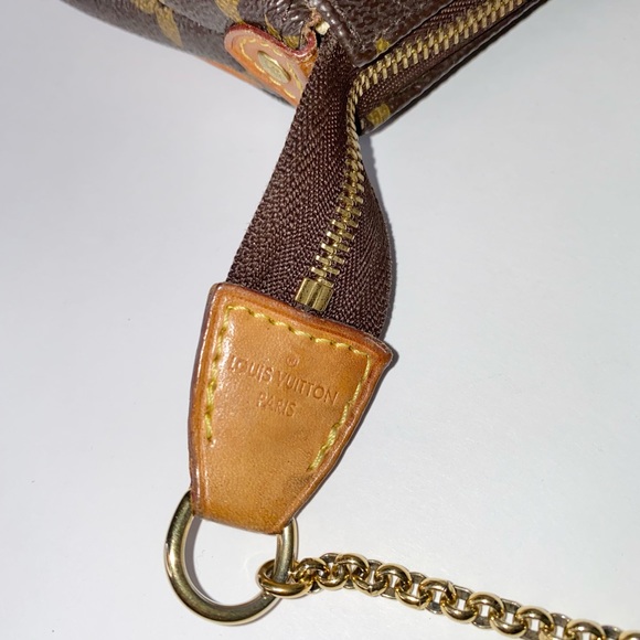 ($1350) Eva clutch mono crossbody - Picture 11 of 13